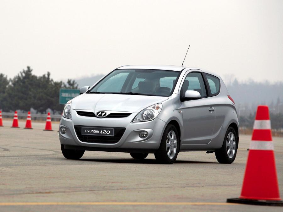  Hyundai i20 3-Door 2009 года  (фото 33 из 58)